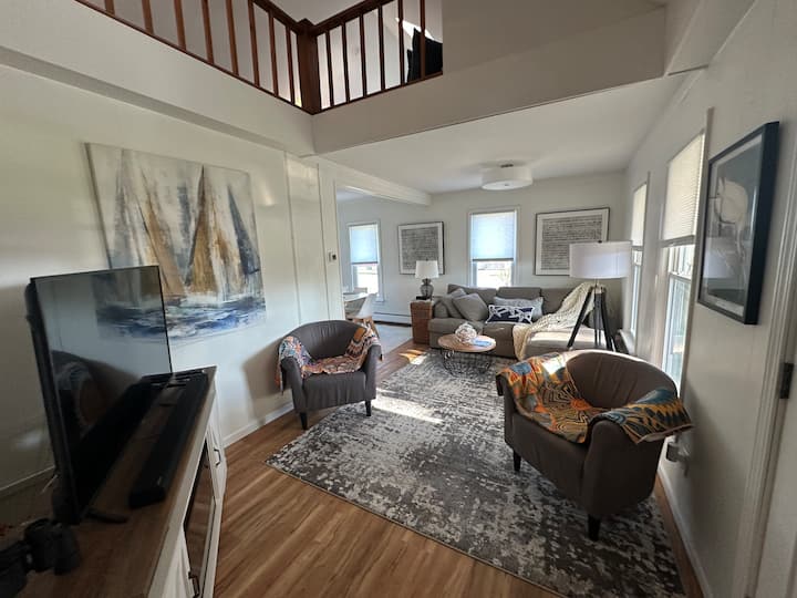 Lake Getaway - "Windover By The Lake" - Hamburg, NY