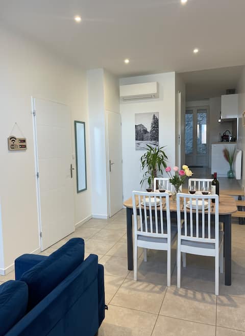 Beautiful, comfortable and air-conditioned two-room apartment