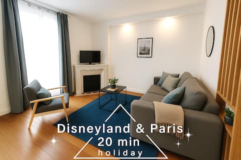 DisneyLand & Paris 20 min + Parking - 7 personnes