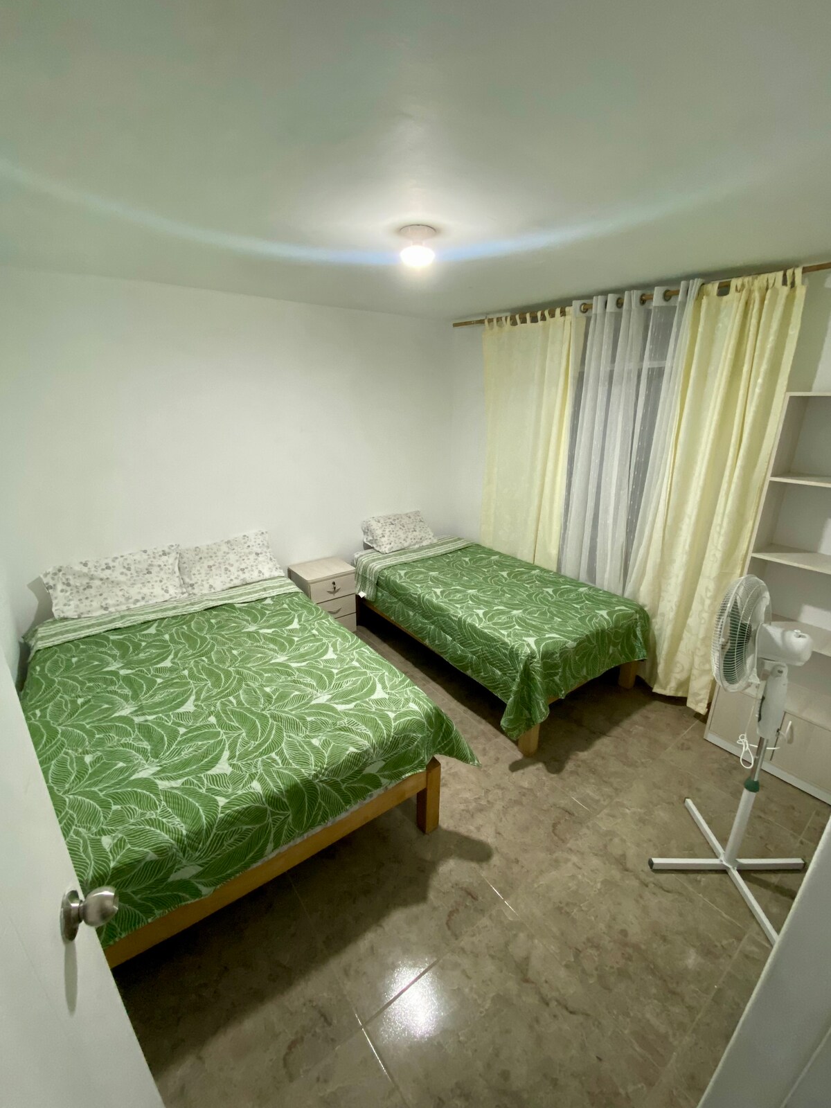 غرفة النوم 1