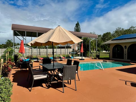 Paradise at Peaceful in Palm BayTiki Bar Pool Spa