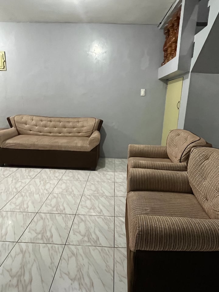 Large House In Private Subdivisn W/ Netflix - Ibaan