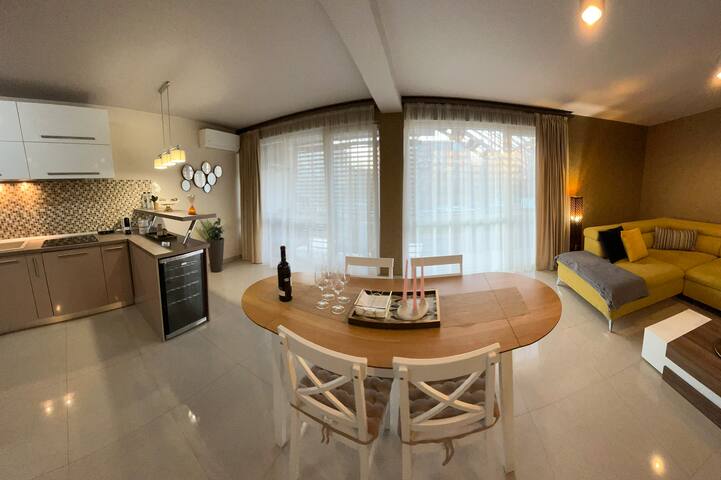 West Exclusive Hideaway managed Airbnb listing 1