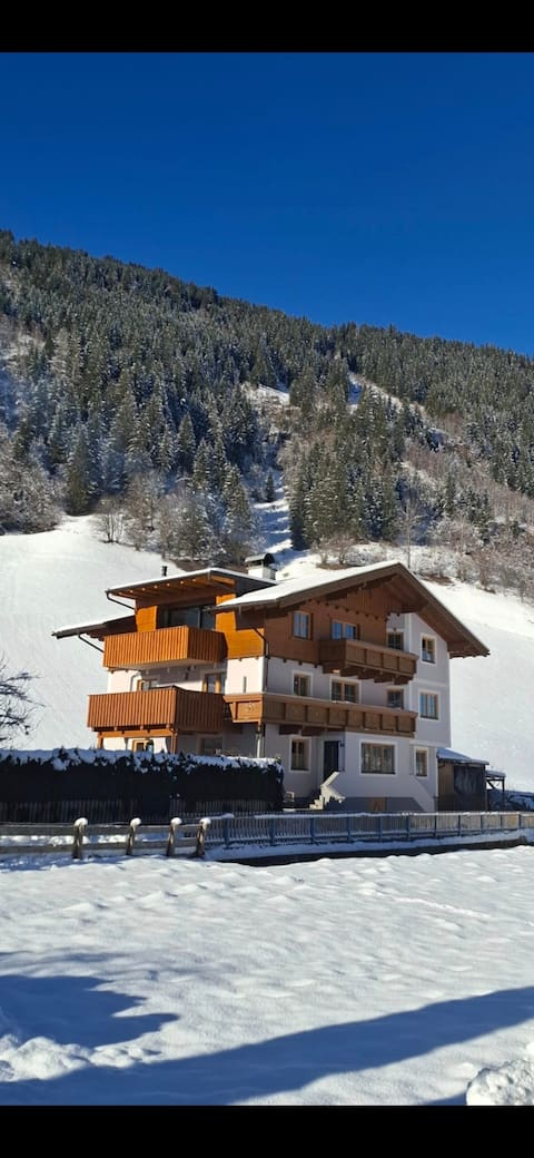 Top Airbnb: Wally vacation home in Großarl