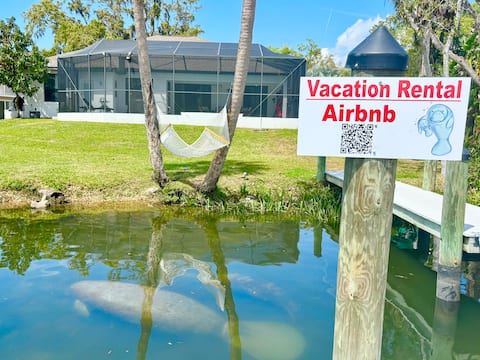 Crystal River Waterfront w/Dock, Pool & Manatees!