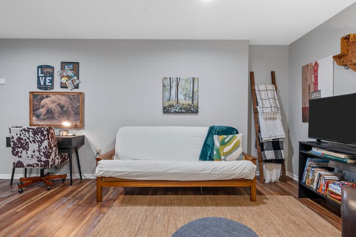 Waco Stay At The Bears Den! - Waco, TX