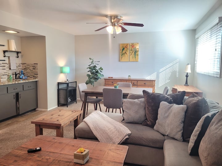 Affordable Tempe Getaway Near Asu - Tempe, AZ