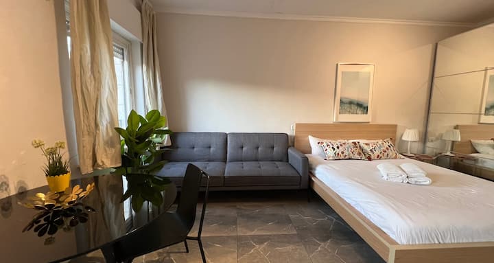 Open & Bright Studio Close To Downtown Walk - Israel