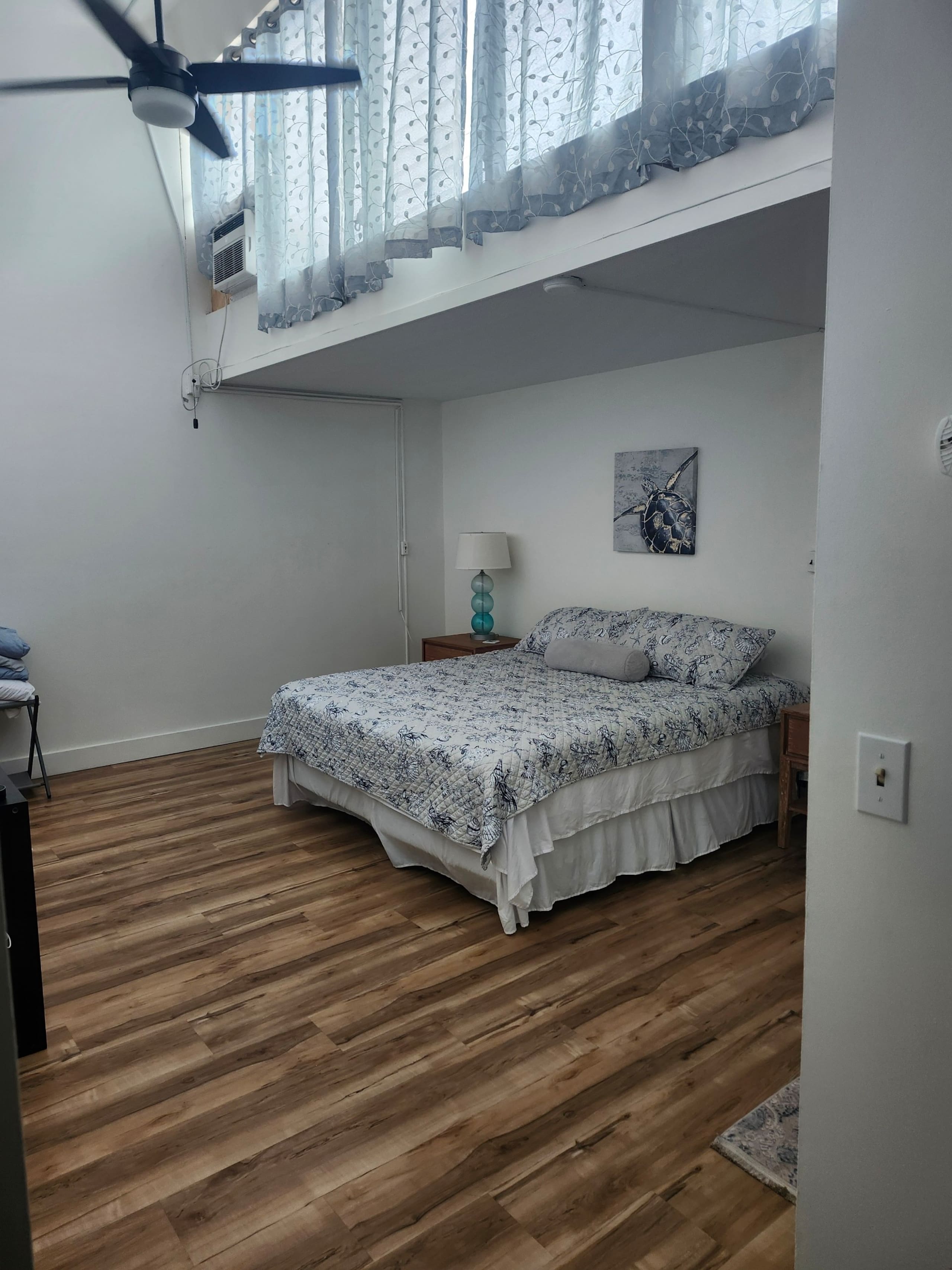 Condo in Honolulu · ★4.67 · 1 bedroom · 3 beds · 1.5 private baths - Image 6
