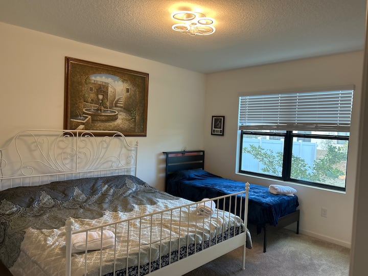 საძინებელი 4