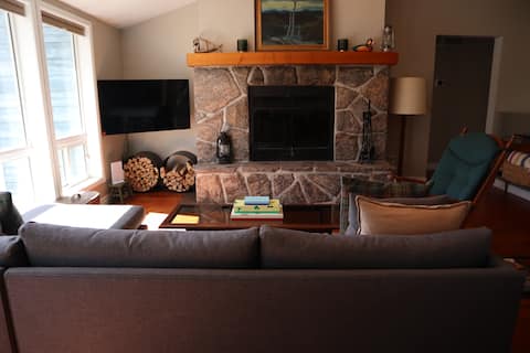 Successful Airbnb property: Stillwater Cottage in Gravenhurst