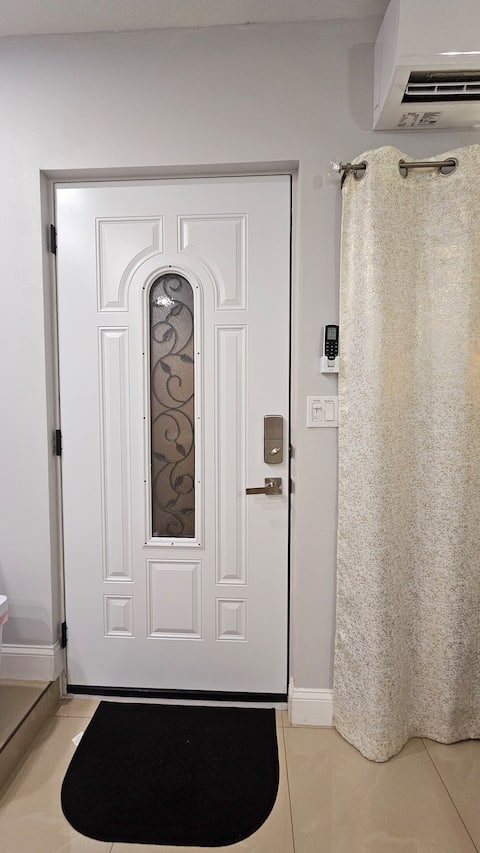 Top Airbnb: Private studio near Orlando airport in Ventura