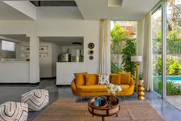 Living room image 2