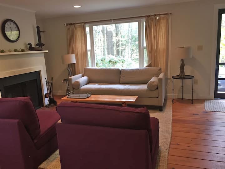 Berkshires Gem In Pvt Community - Stockbridge, MA