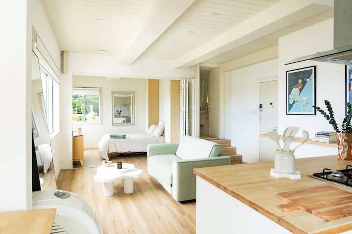 Beach Condo In Cottesloe - Ocean Views - Cottesloe