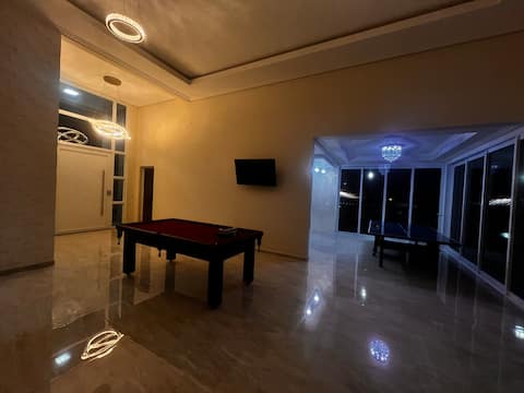 Top Airbnb: Atibaia Farmhouse with heated pool. em Atibaia