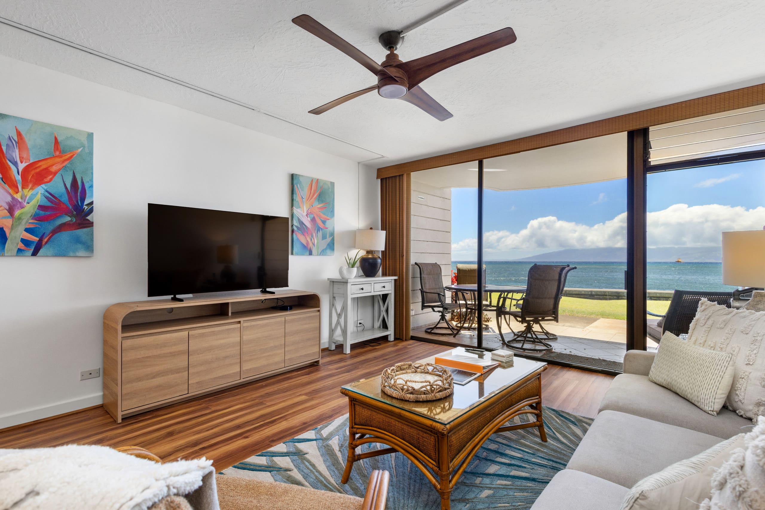 Condo in Lahaina · ★4.92 · 1 bedroom · 2 beds · 1 bath - Image 4