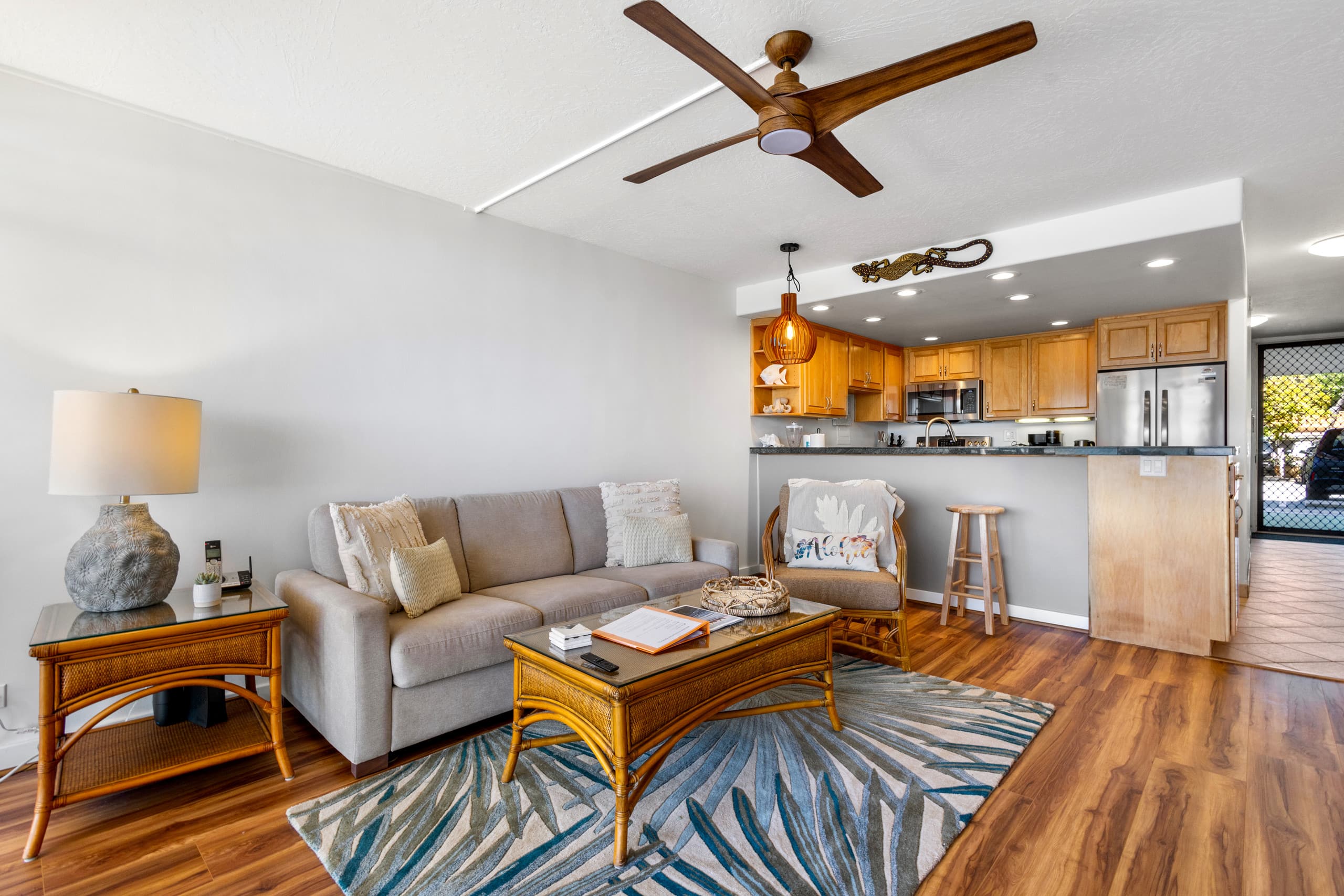 Condo in Lahaina · ★4.92 · 1 bedroom · 2 beds · 1 bath - Image 5