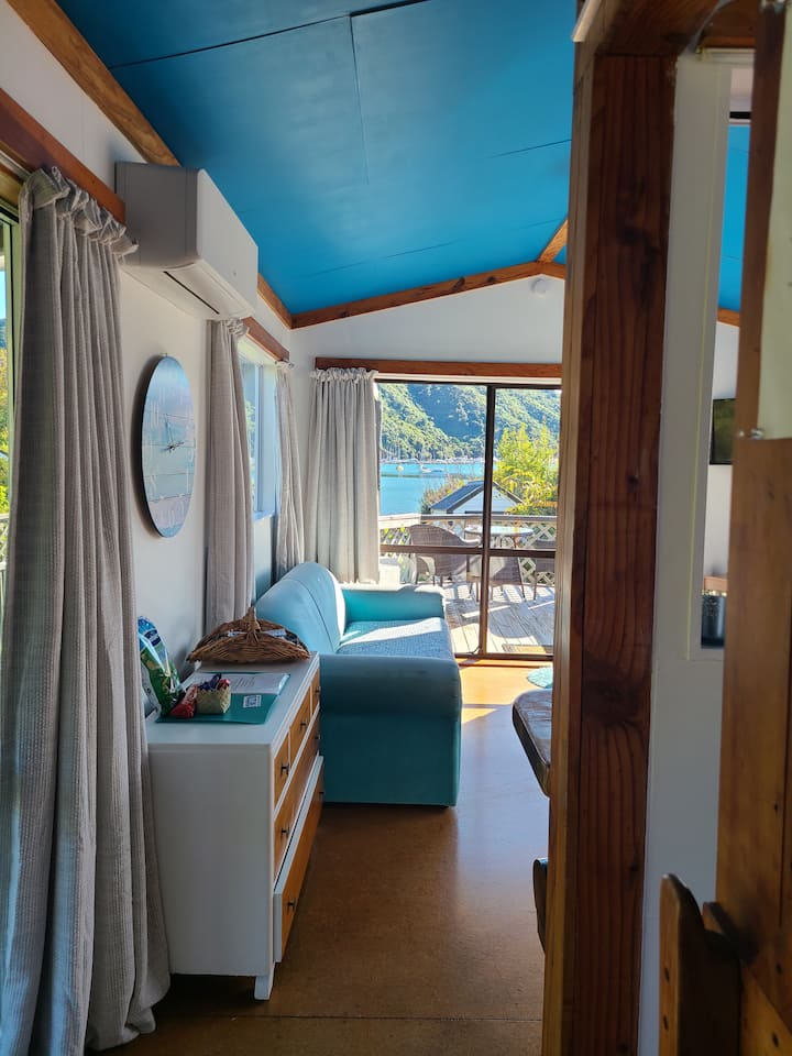 The Beach Cabin Private Beach Access - New Zealand