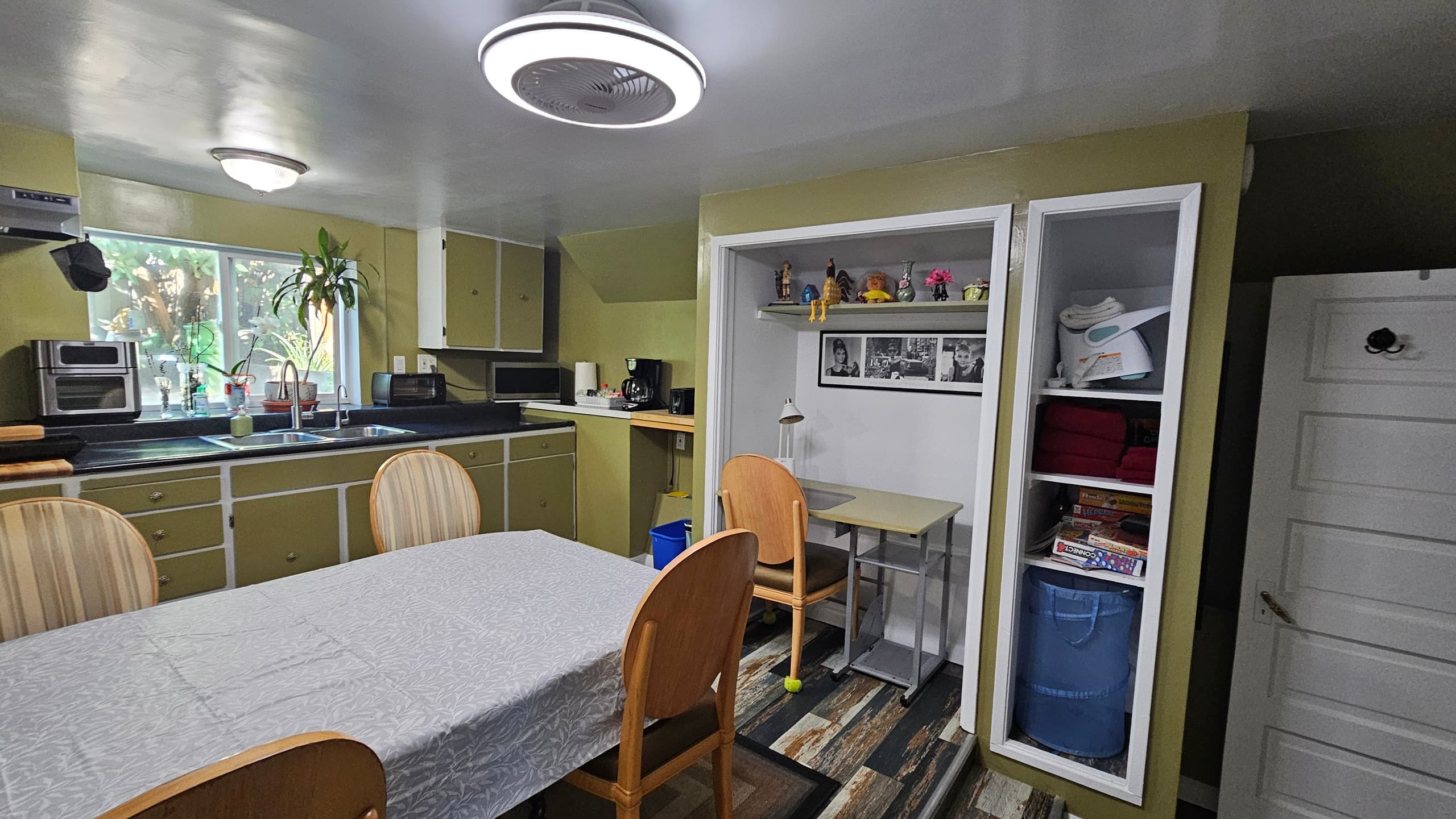 Sunnyside Bayview Heights Suite - Image 7