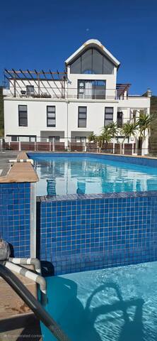 3 Bedroom Coastal Boho Chic gallery image 3