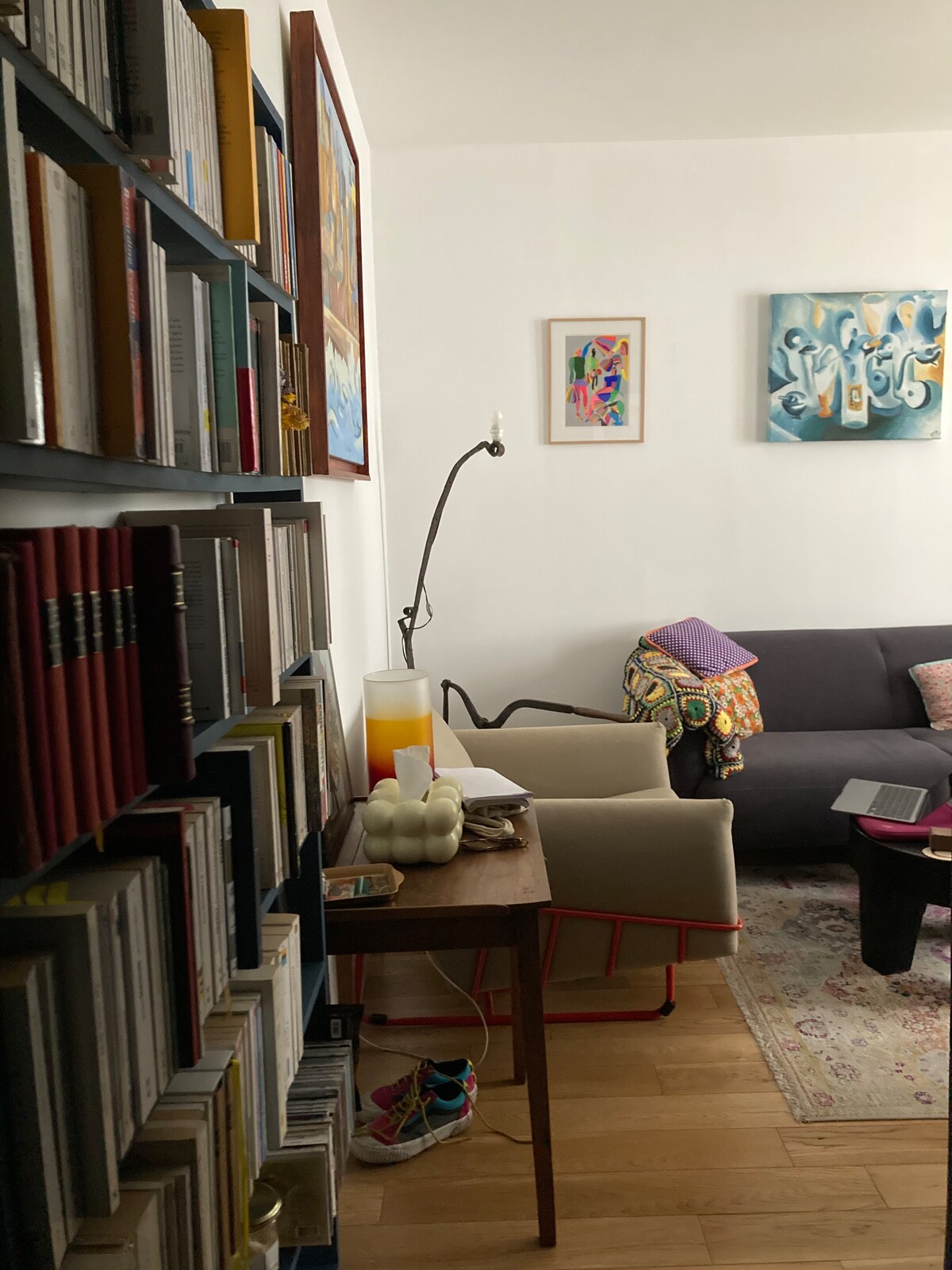 Popular Airbnb listing: Arty apartment in the 20th in Paris 20e Arrondissement