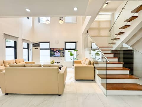 Halika Villa & Kapitolyo events place near BGC