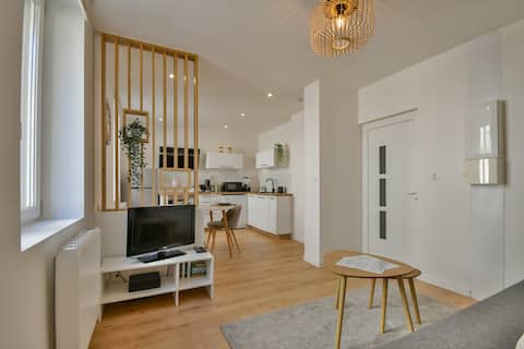 Top Airbnb: Bright, cozy haven on the outskirts of Strasbourg, near the European Parliament in Bas Rhin