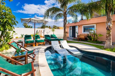 Antonakis Villa Secret Pool and Hot Tub Hideaway