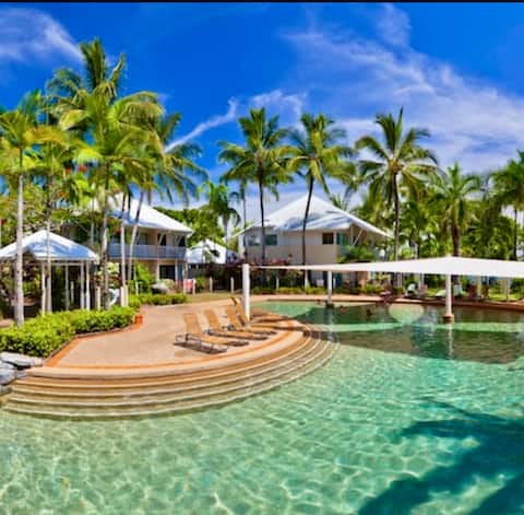 Gorgeous 3 BR Beach Front Apartment