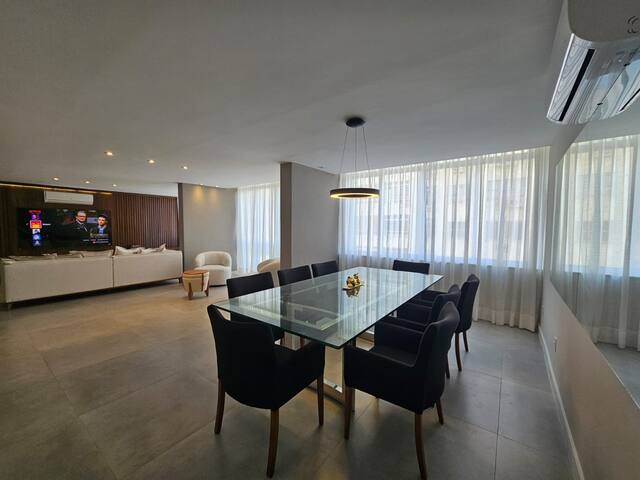 Apartamento vista lateral mar em Copacabana gallery image 4