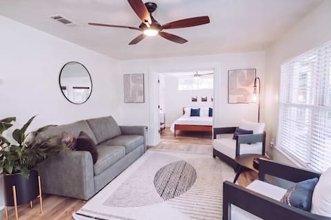 Sanctuary at the Springs | King Beds • Families