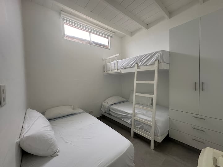 غرفة النوم 2