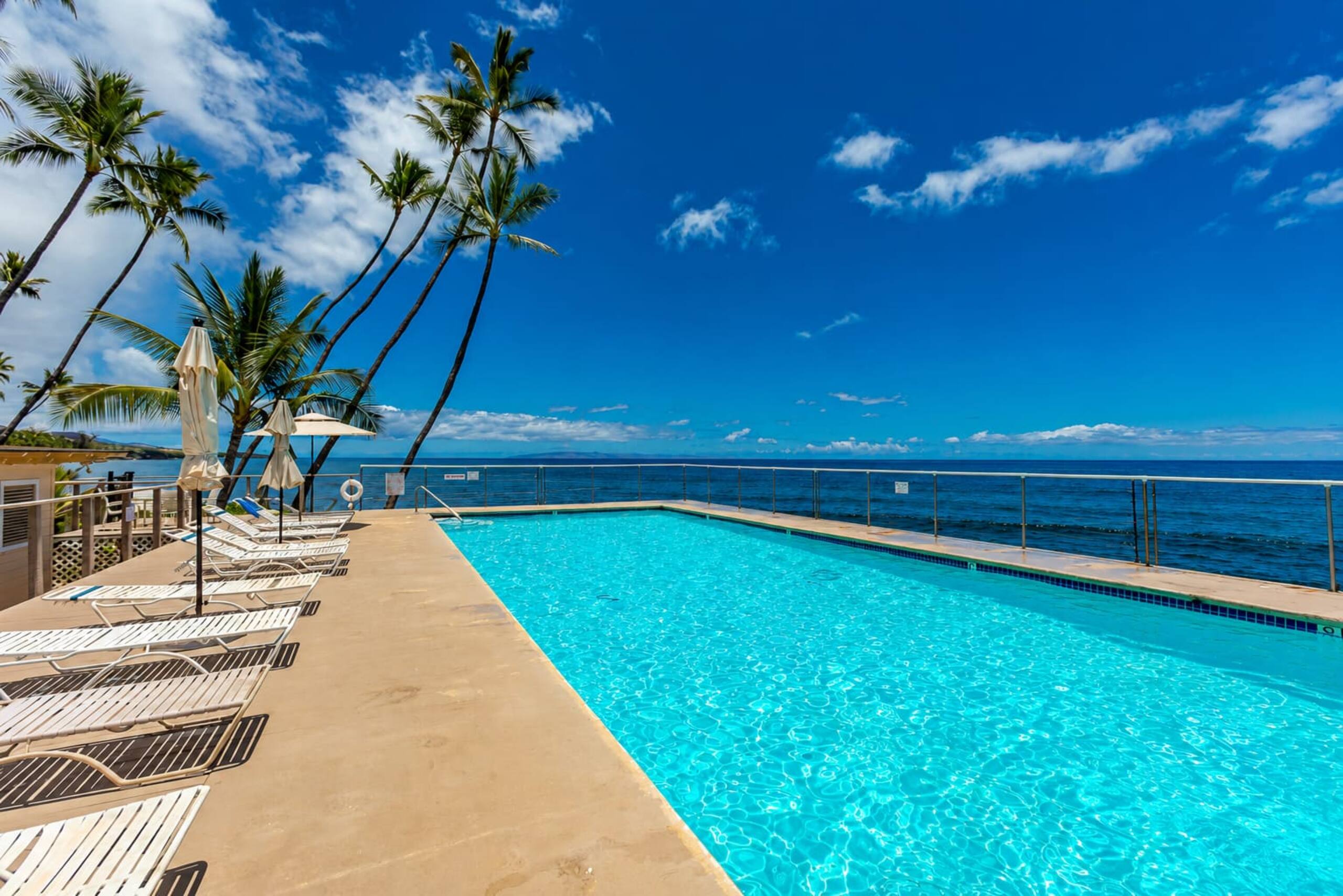 Townhouse in Lahaina · ★4.97 · 4 bedrooms · 5 beds · 3.5 baths - Image 55