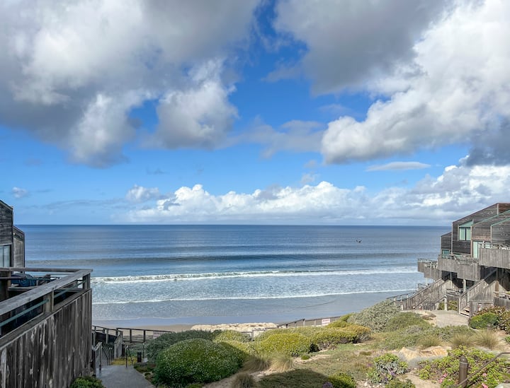 3870 Sand Castle - Ocean Front, Pools, Hot Tubs - Monterrey, CA