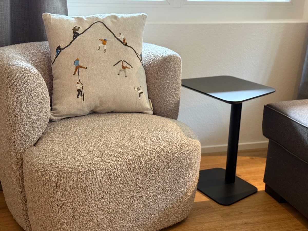 Successful Airbnb property: Vacation apartment in Chalet Allmenglühn with mountain views in Lauterbrunnen