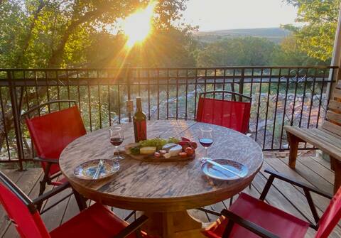 Meadowlark Guest House Nature Retreat -Epic Views!