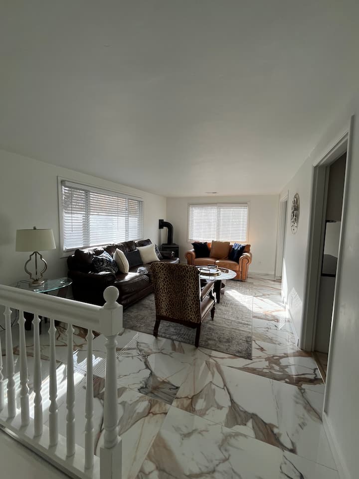 *Beautiful* Sunny West Glenwood Retreat - Glenwood Springs, CO