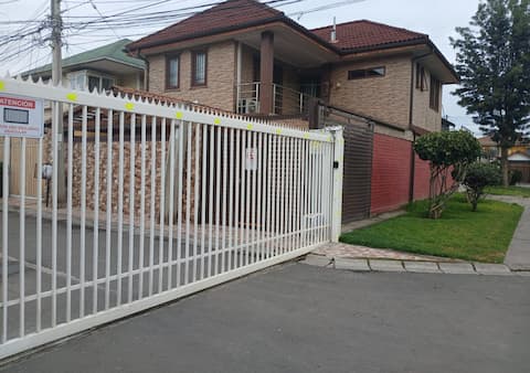 Gio's house, Free Parking, Santiago