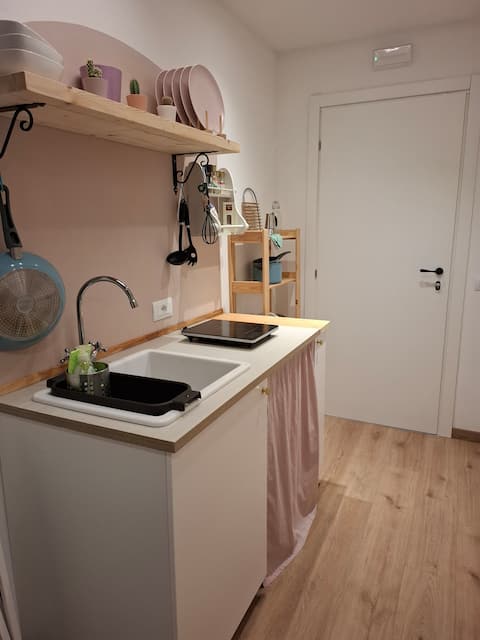 Top performing Airbnb: Cozy balcony (it017187B4I7H7BWD7) in Toscolano Maderno