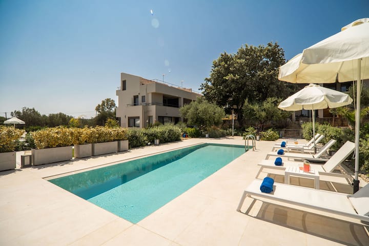 Iris - Maison De Vacances Avec Piscine Privée à Ko - Chania