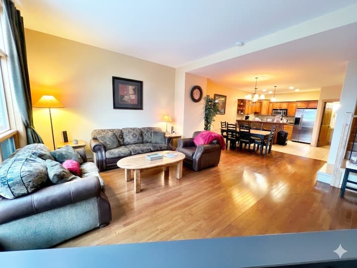 Alpine Retreat Condo With Private Hot Tub And View - Kimberley, BC, Canada
