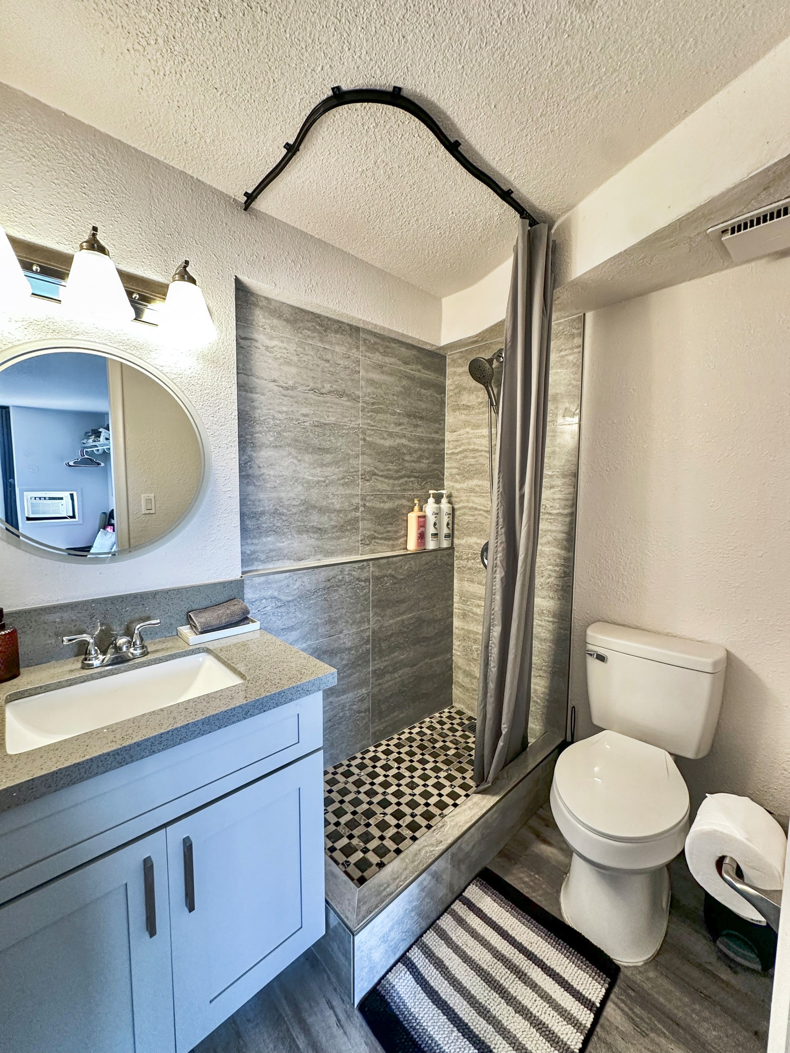 Waikiki Hawaiian monarch studio/No resort fee - Image 19