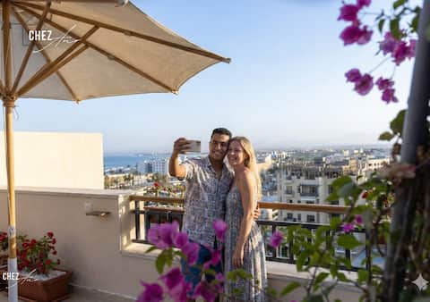 Luxury Rooftop Penthouse | Sea View & Pools