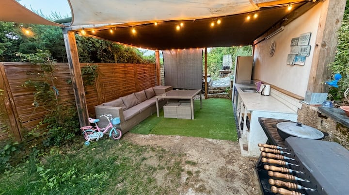 Appartement Confortable Avec Grand Jardin Privé - Nica