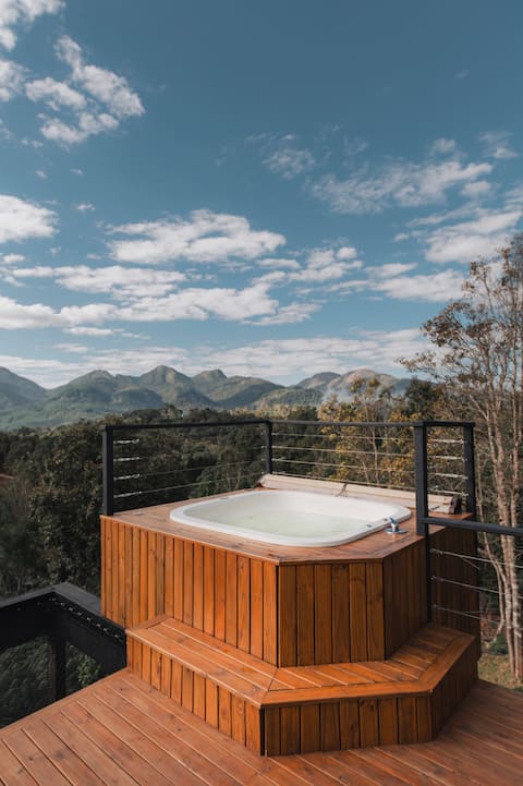 Sustainable Cabin - Mountain View