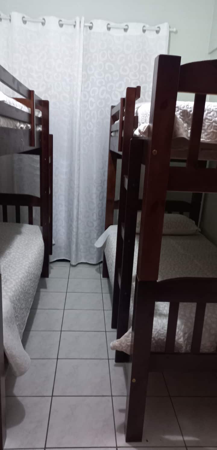 Dhomë gjumi 2
