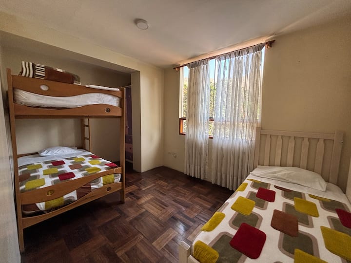 საძინებელი 4