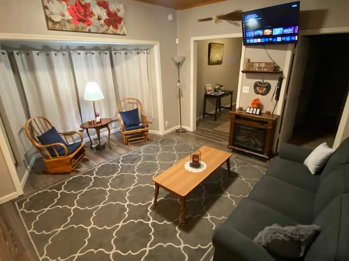 4 Bedroom, 2 Full Bath House - Jackson, MI