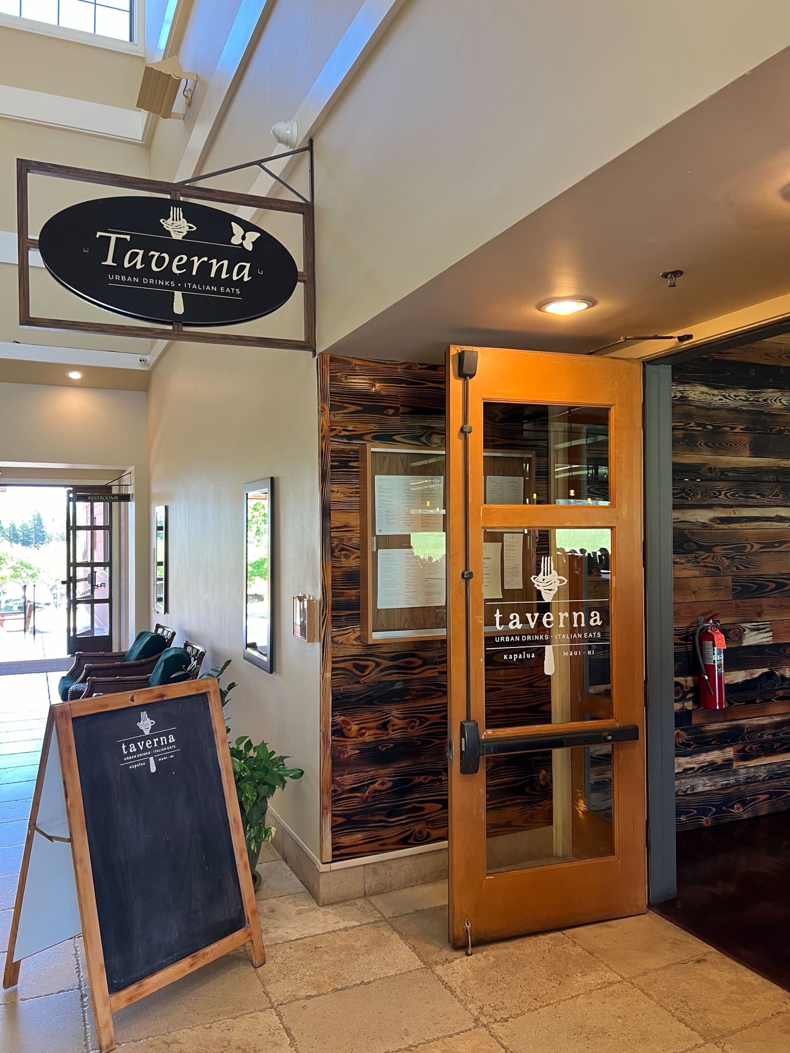 Townhouse in Lahaina · ★4.96 · 3 bedrooms · 5 beds · 2.5 private baths - Image 47